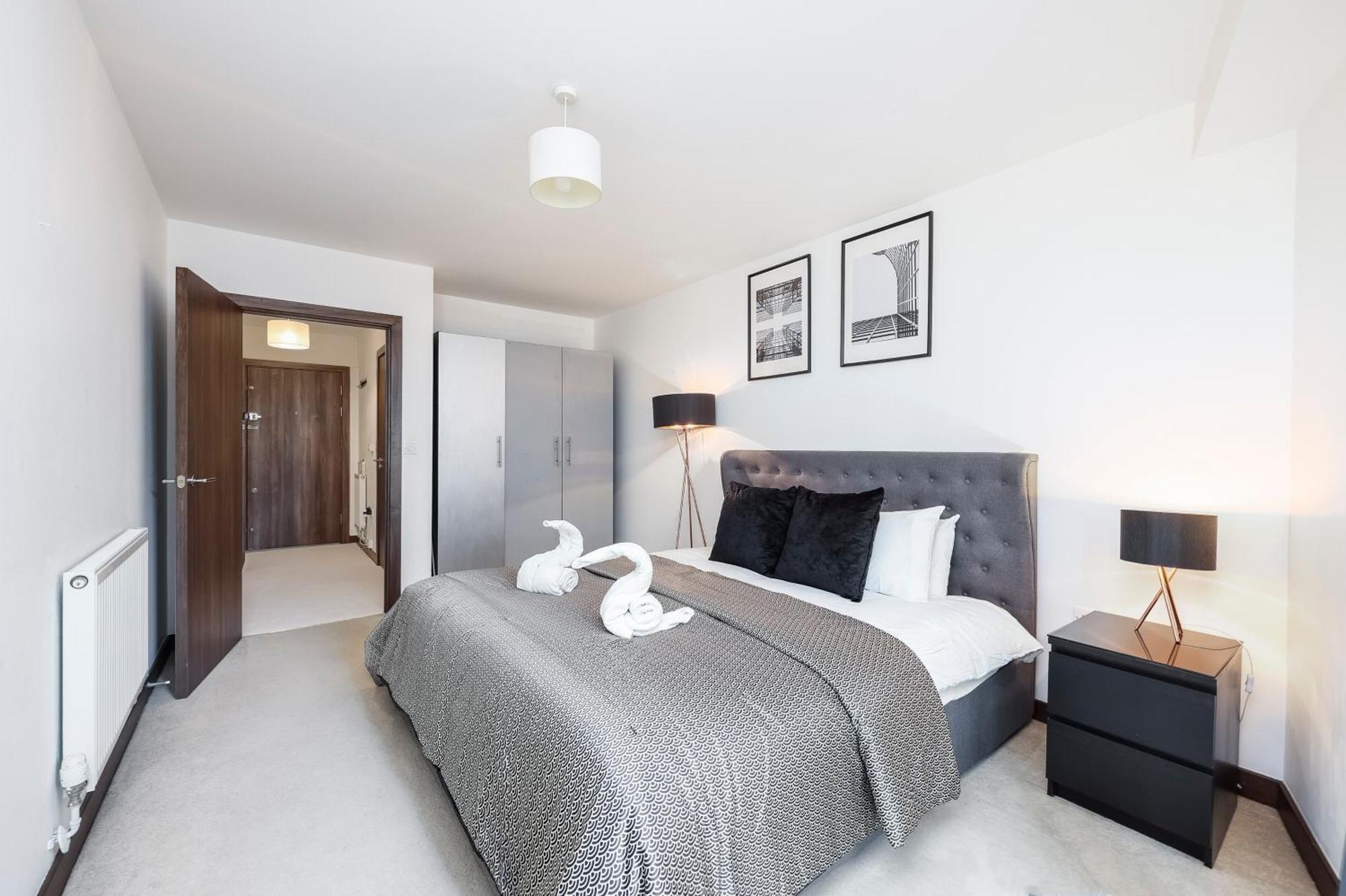 Battersea Serviced Apartment London