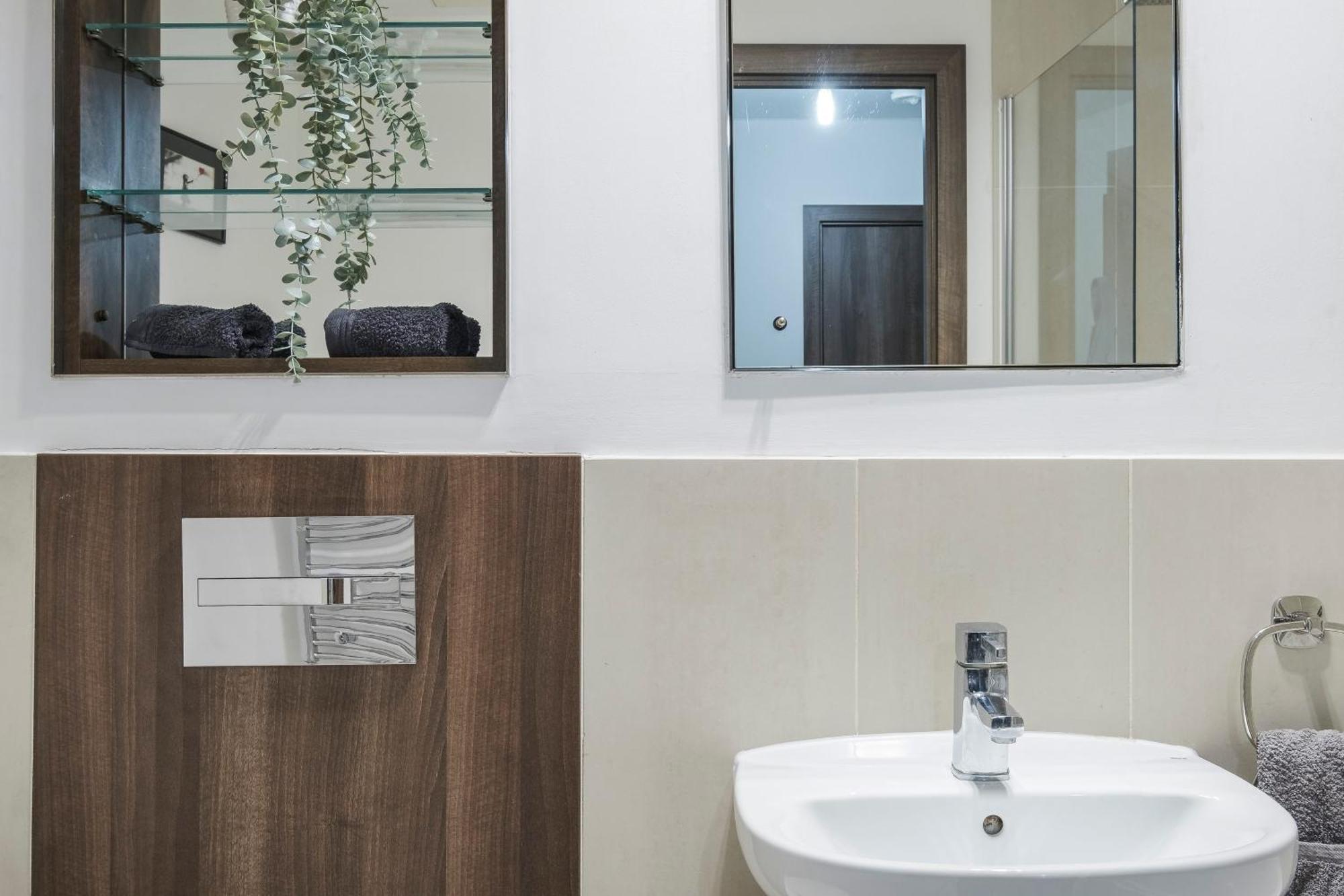Battersea Serviced Apartment
